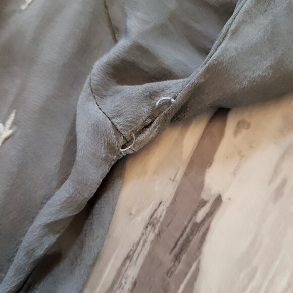 Kyla Seo sz sm long sleeve floral BOHO bell sleeve top, embroidered. Festival. - Picture 7 of 8